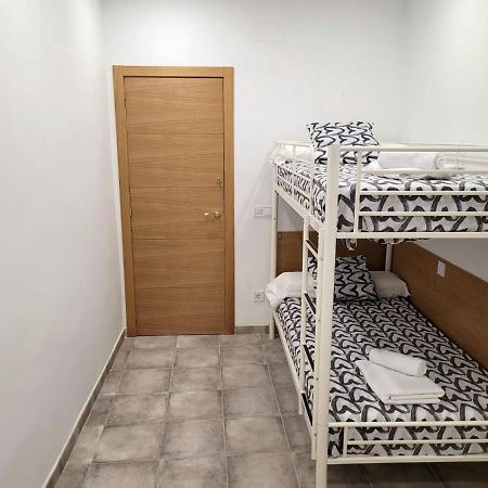 Coliving New San Bernando Otel Madrid Dış mekan fotoğraf