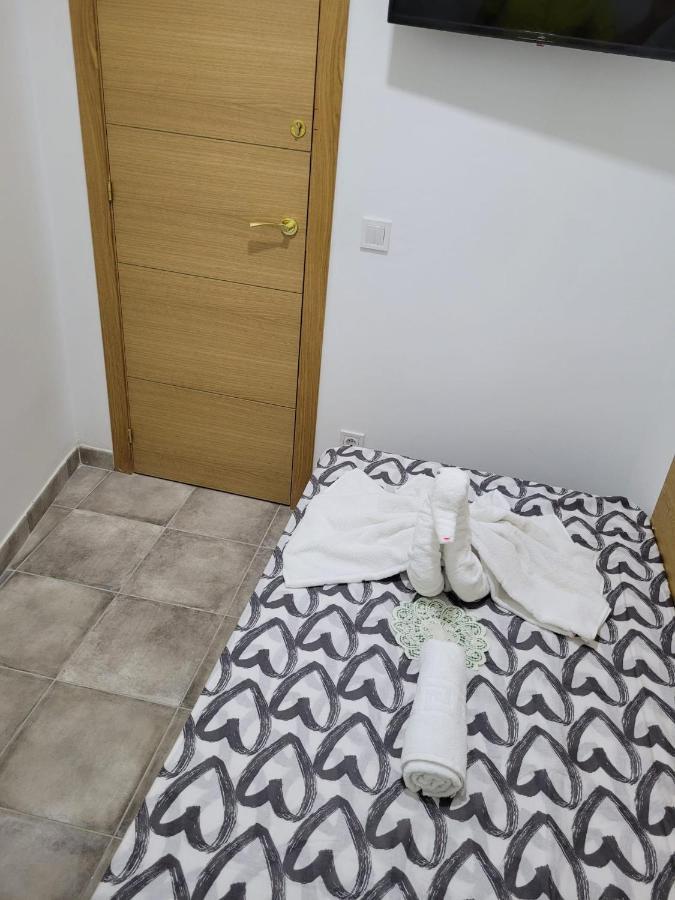 Coliving New San Bernando Otel Madrid Dış mekan fotoğraf