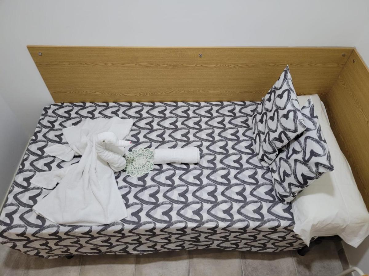 Coliving New San Bernando Otel Madrid Dış mekan fotoğraf